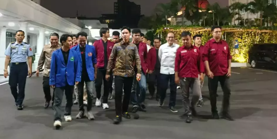Wapres Gibran dan Mahasiswa (Naratifmedia/Beritasatu)