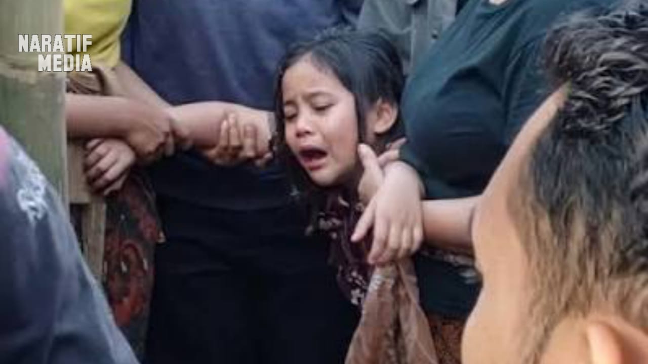 Tangis Histeris Anak Pecah Saat Sambut Jenazah Ayah